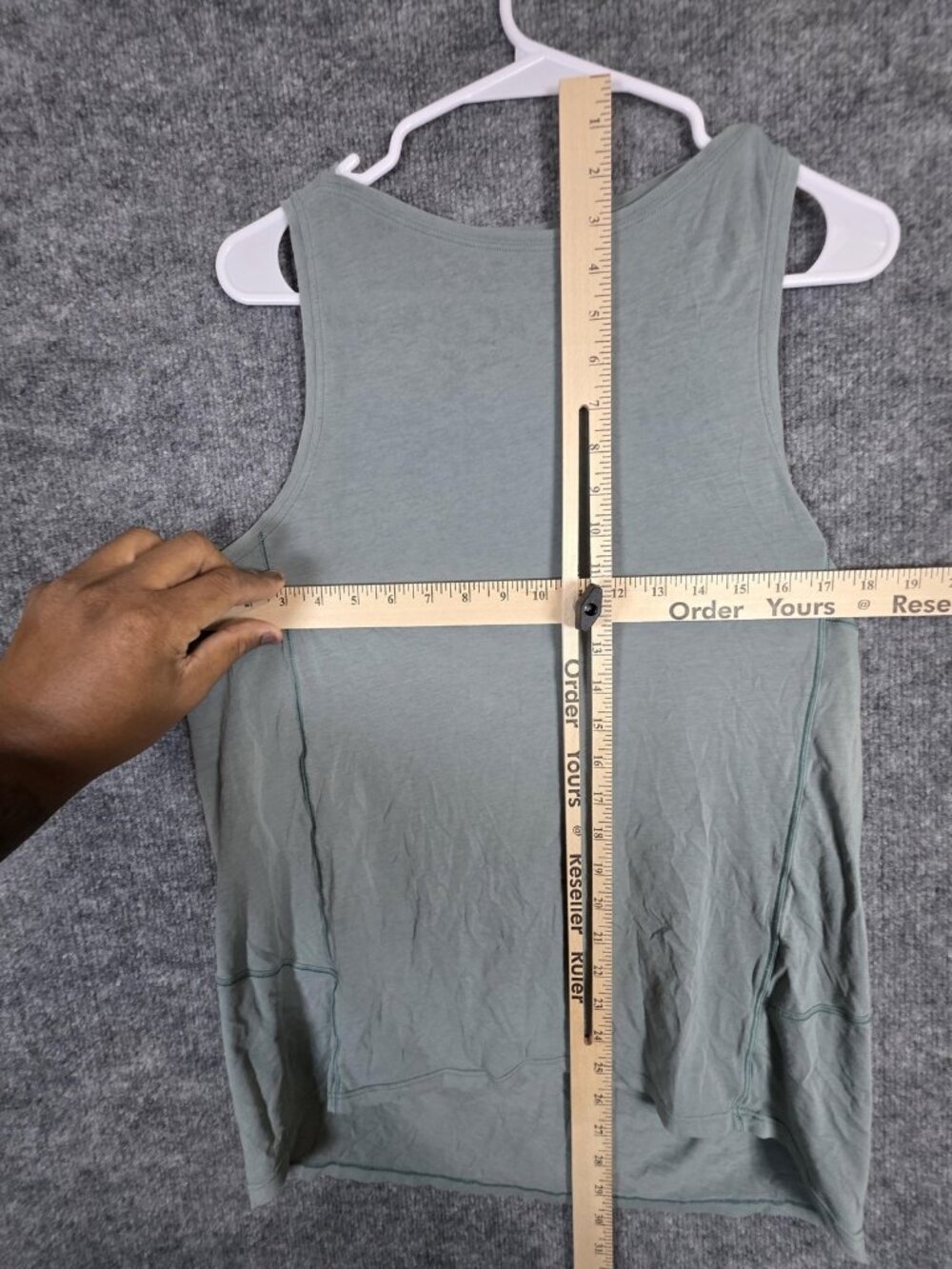 Lululemon Tank Top Womens M Green Scoop Neck Relaxed Athletic Yoga Gym - Picture 2 of 4